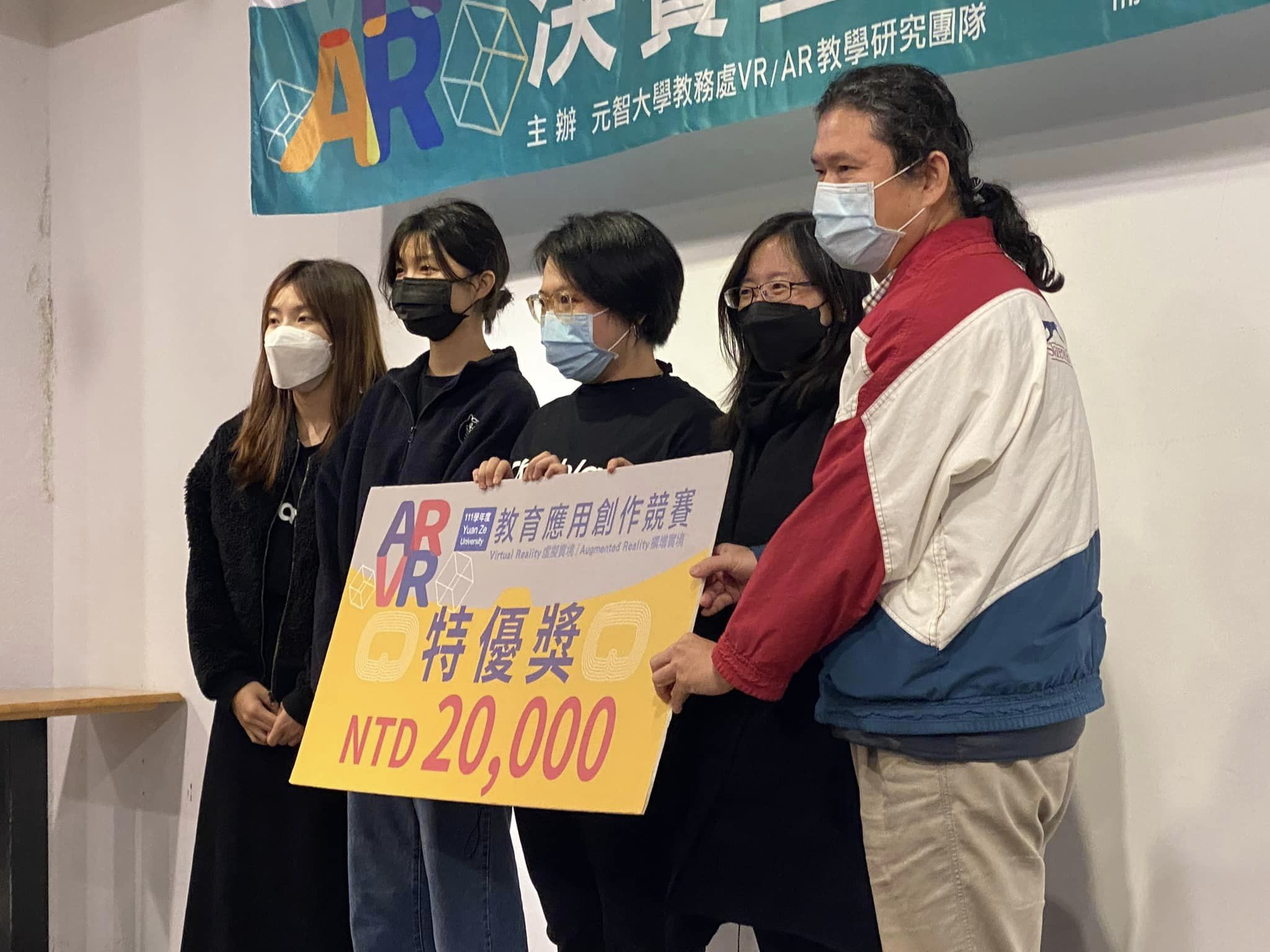 【賀】藝設系林楚卿老師與CKfablab團隊獲得特優獎!
